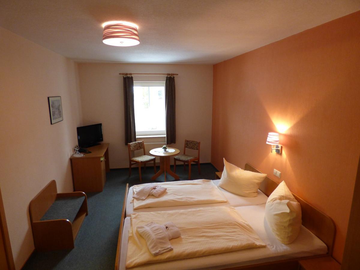 Gasthof Zum Fuerstenthal Frauenstein  Room photo